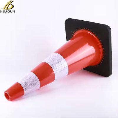 Acquistare Coni di traffico da 700 mm Coni di costruzione stradale flessibili in PVC a base nera da 28