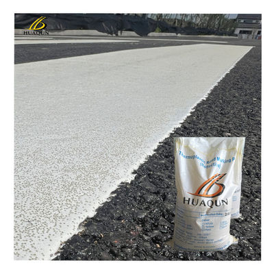 comprare Vernice di segnalamento stradale termoplastica bianca ad alto riflesso a secco rapido con 15% di perline di vetro premesse per il segnalamento delle linee stradali fabbricazione online